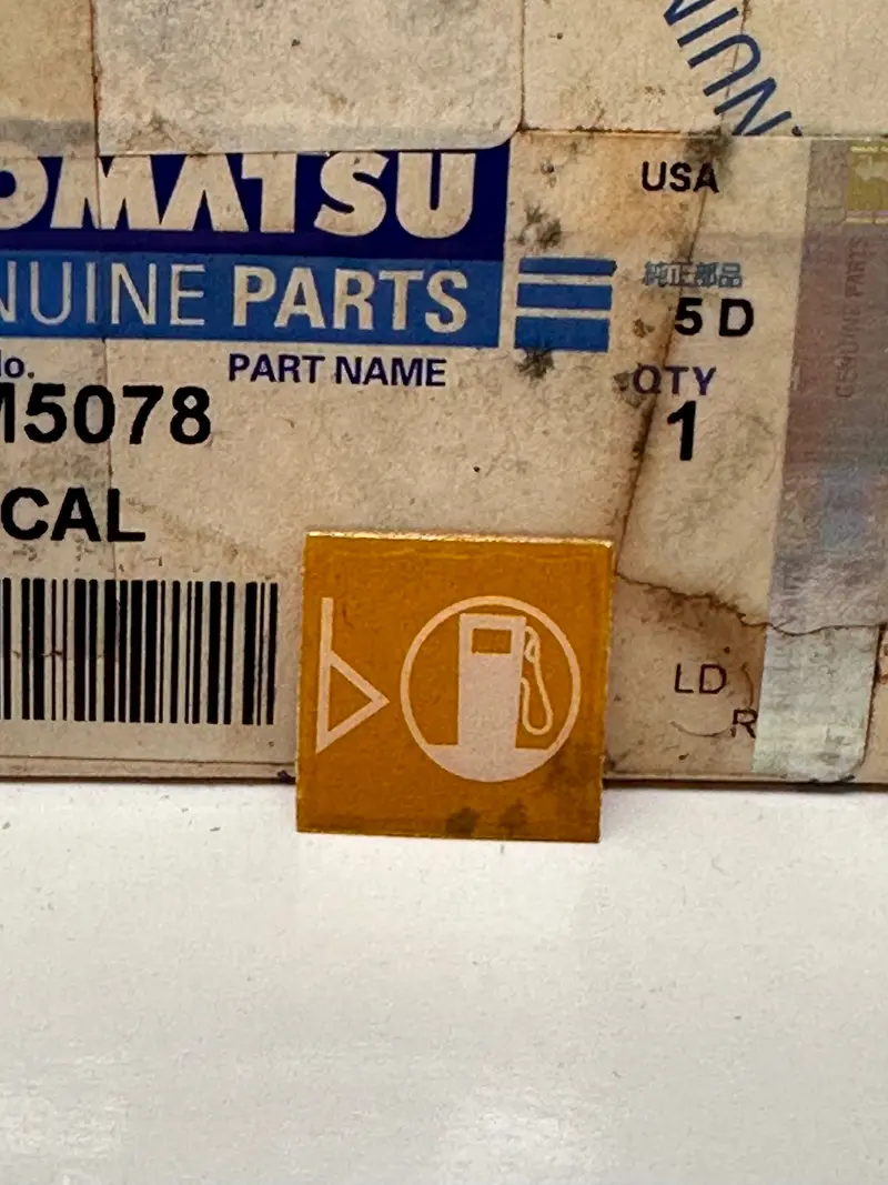 Komatsu Sm5078 Fuel Decal 1
