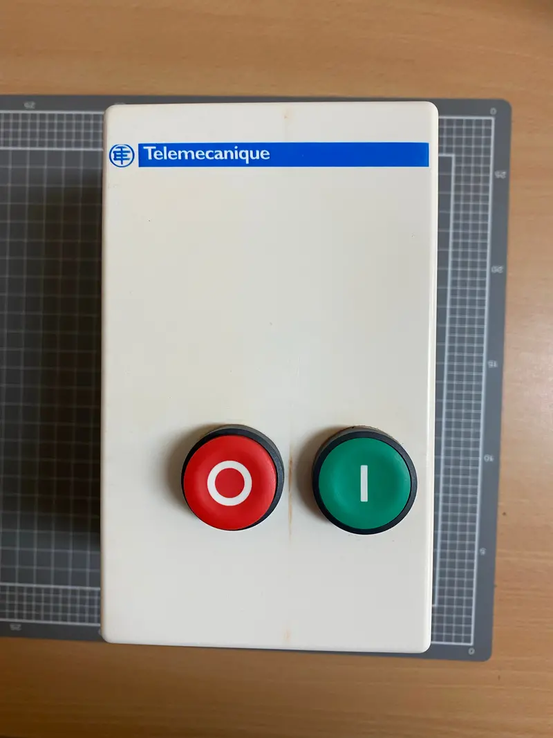 Le1d18n7 Enclosed Dol Starter 1