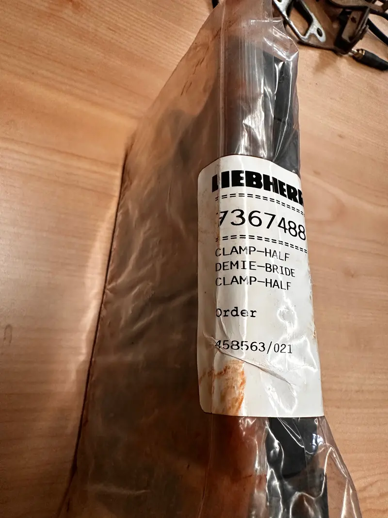 Liehberr 7367488 Clamp-Half 1