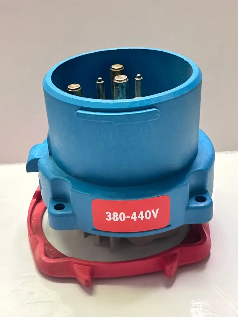Marechal 3138013972 Ds3 Inlet 3P+E+2Aux, 50A, Ip54, 440V Ac - 513P0d30 1