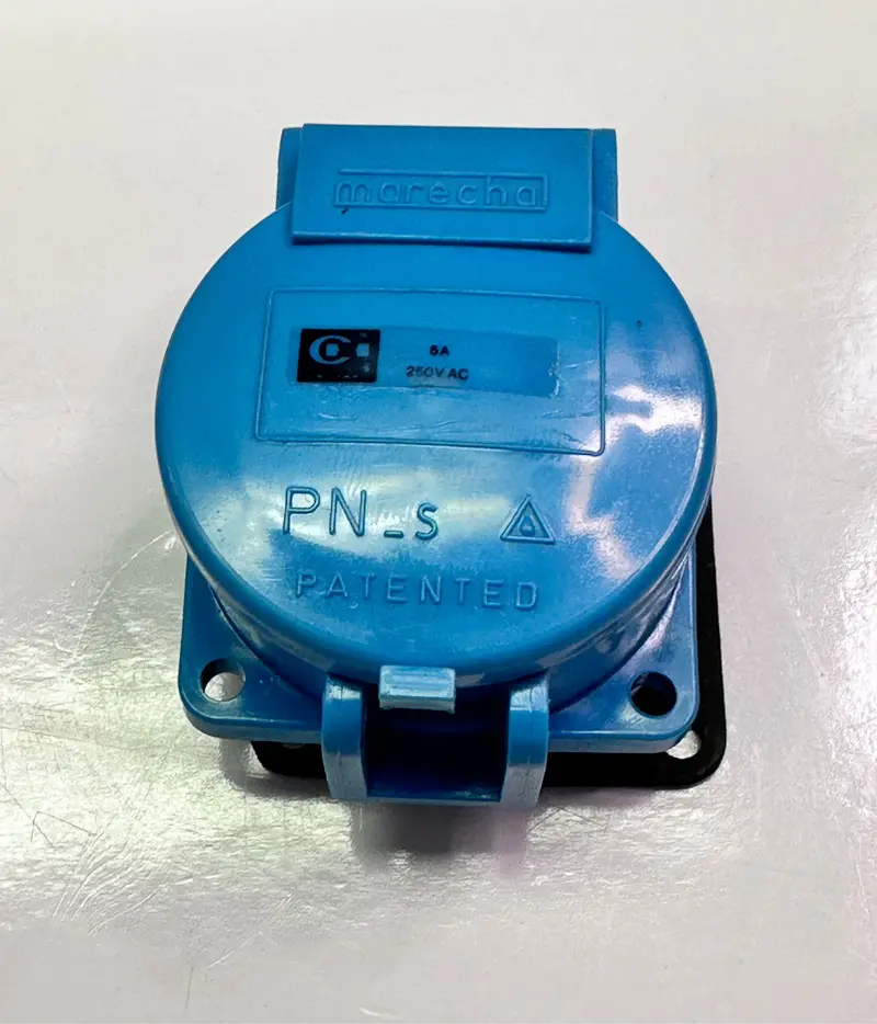 Marechal Pn 5A, 250V Socket, Wall Mount - 01-04041 1