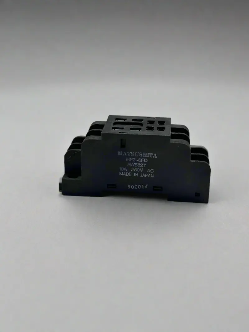 Matsushita Hp2-Sfd Relay Socket, 8 Pin, Din Rail Aw5827 - Box Of 9 1
