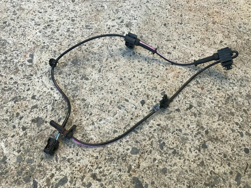 Mazda 3 2015 Hatch Sedan Left Front Hub Wheel Speed Abs Sensor 2.5L Sp25 Bm 1