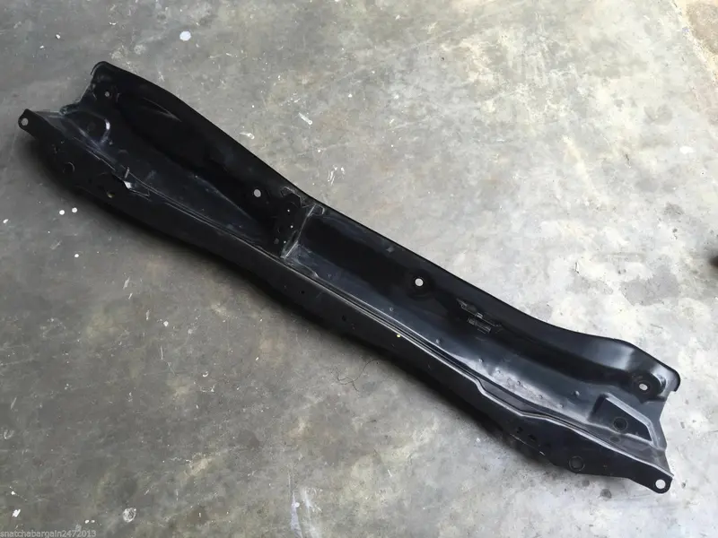 Mazda 3 Sedan Hatch 2014 Genuine Windscreen Low Wiper Metal Cover Plate Sp25 Bm 1