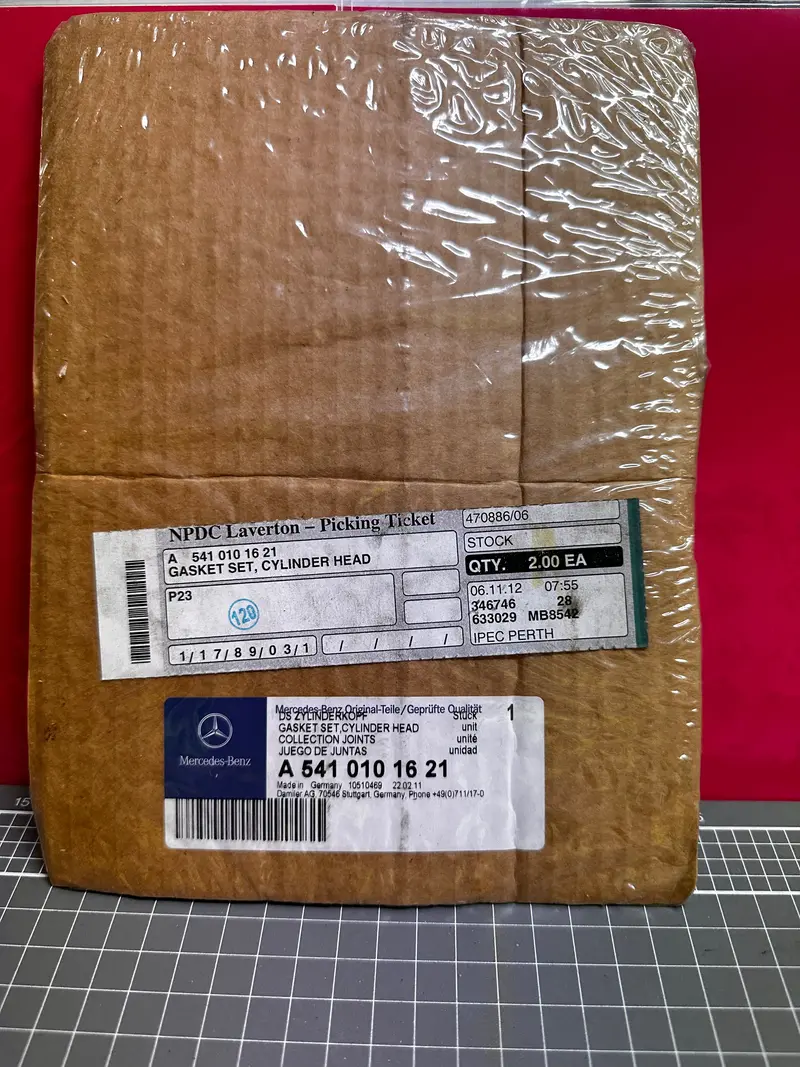Mercedes-Benz A 541 010 16 21 Gasket Set, Cylinder Head 1