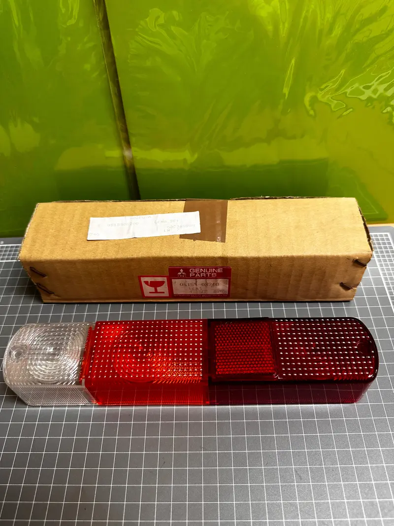 Mitsubishi 0515308200 Lens Set 1