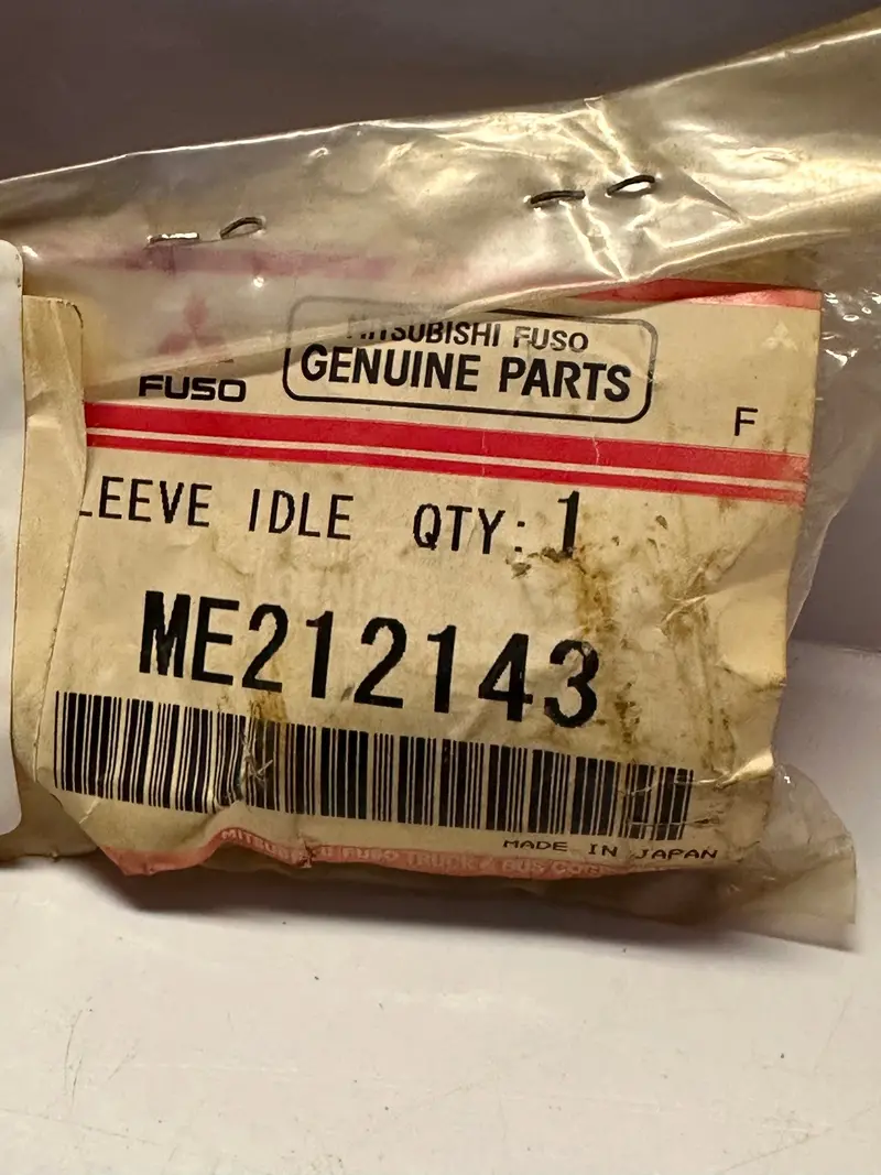 Mitsubishi Me212143 Sleeve, Idle 1