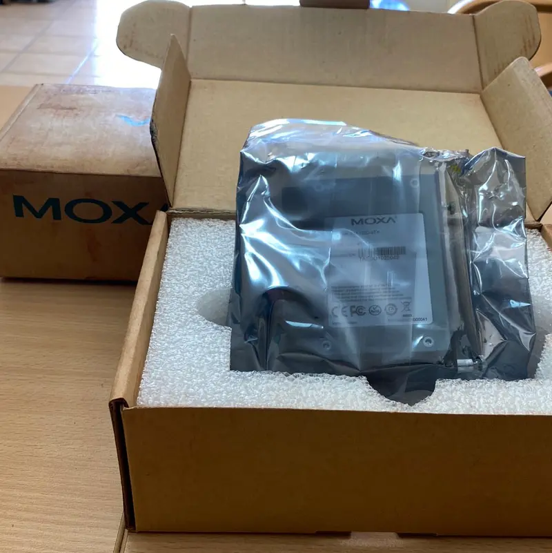 Moxa Pm-7200-8Tx Fast Ethernet Module With 8 10/100 Baset(X) Ports Rev1.1 1