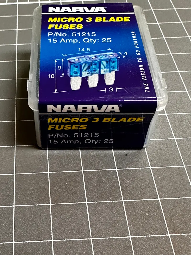 Narva 15Amp Blue Micro 3 Blade Fuses, 51215, Box Of 25 1