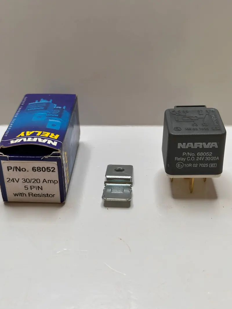 Narva 68052 24V 5 Pin Change-Over Relay With Resistor 1