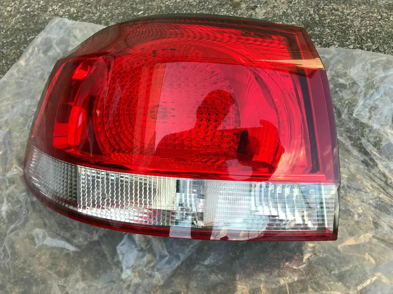 New Genuine Vw Volkswagen Rhr Left Rear Tail Light Tailight Brake Back Driver 1