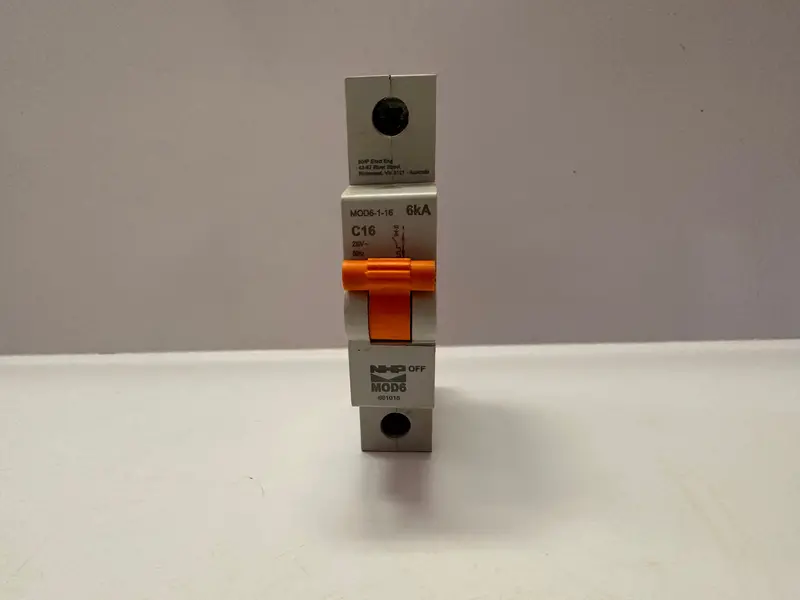 Nhp Mod6-1-16 Circuit Breaker 16A, 1 Pole 1
