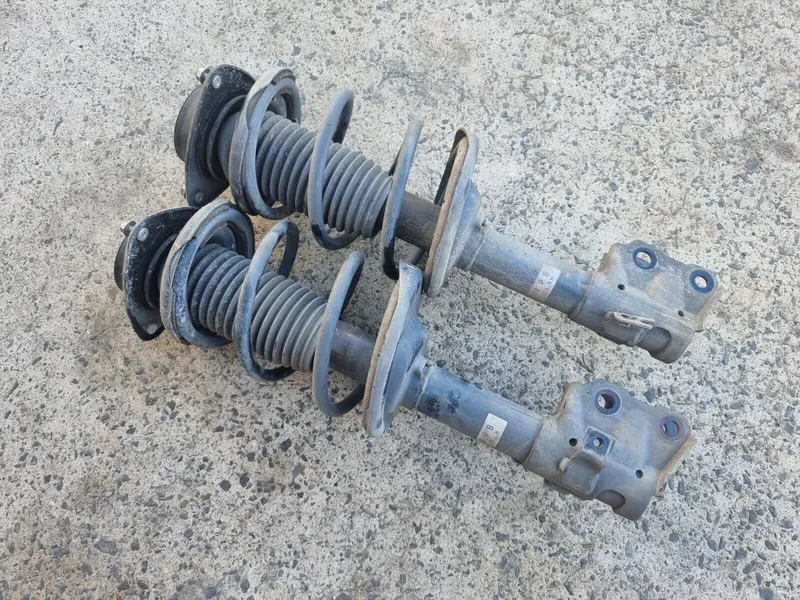 Oem Genuine Subaru Forester Sh 08 - 12 Front Struts Suspension Springs Genuine 1