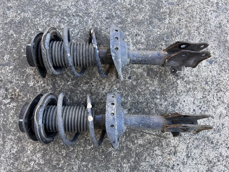 Oem Genuine Subaru Forester Sh 08 - 12 Front Struts Suspension Springs Genuine 1