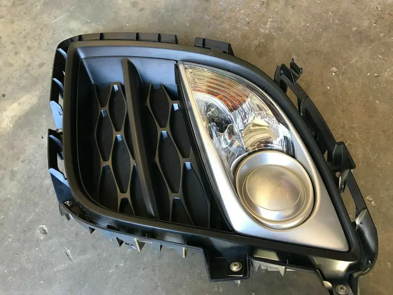 Oem Mazda Cx-7 Bumper Left Sportlights Spot Light Surround Indicator Fog Cover 1