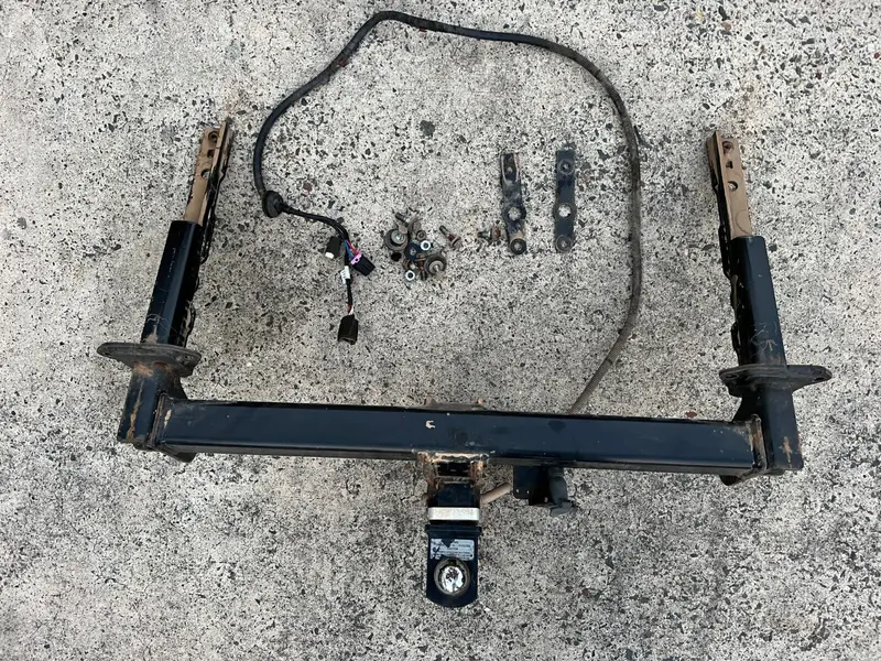 Oem Subaru Forester 2008 - 12 Sh Detachable Tow Bar Towbar Towball Ball 1600Kg 1