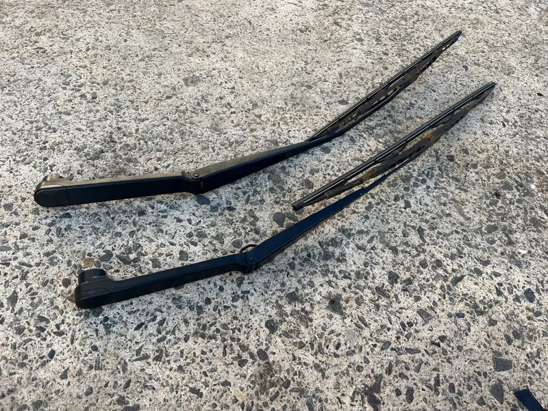 Oem Subaru Forester 2008 - 2012 Sh Windscreen Wiper Arms Arm Blade Set Pair 1