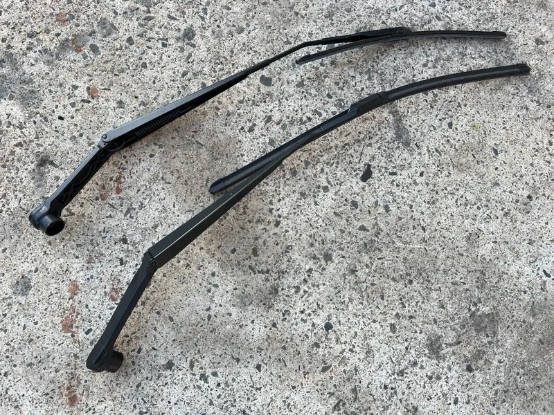 Oem Subaru Forester 2018 - 2021 Sk Windscreen Wiper Arms Arm Blade Set Pair 1