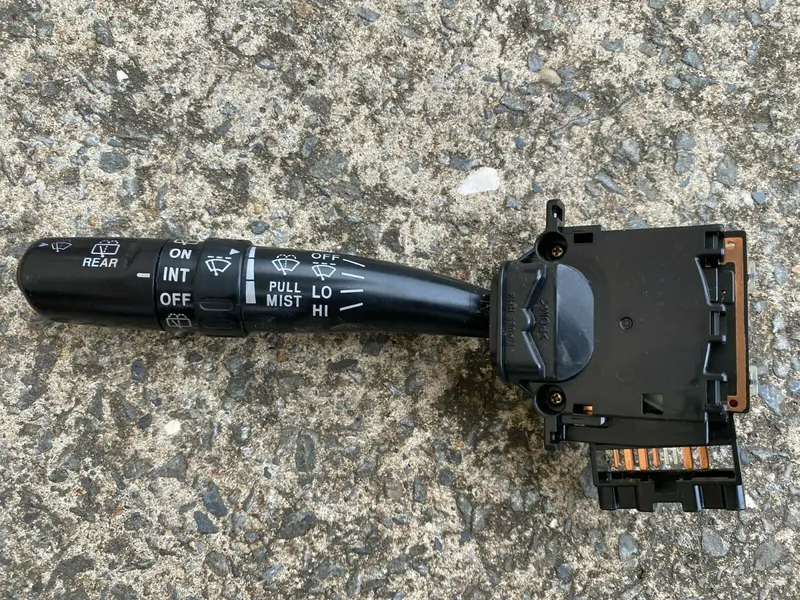 Oem Subaru Forester Sf 1998 - 02 Left Windscreen Wiper Stalk Switch Arm Wagon 1