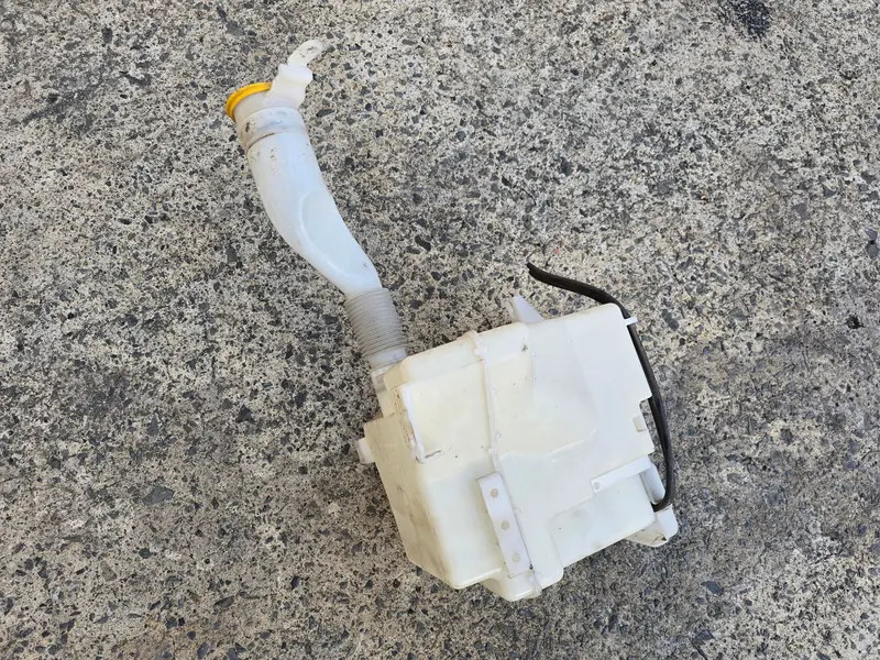 Oem Subaru Forester Sh 08 - 12 Windscreen Washer Wiper Reservoir Tank Bottle 1