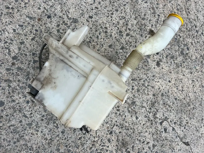 Oem Subaru Forester Sh 2008 - 12 Windscreen Washer Wiper Reservoir Tank Bottle 1