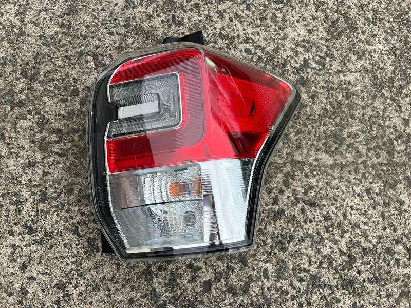Oem Subaru Forester Sj 2012 - 2018 Rear Brake Tail Light Right Side R Genuine 1