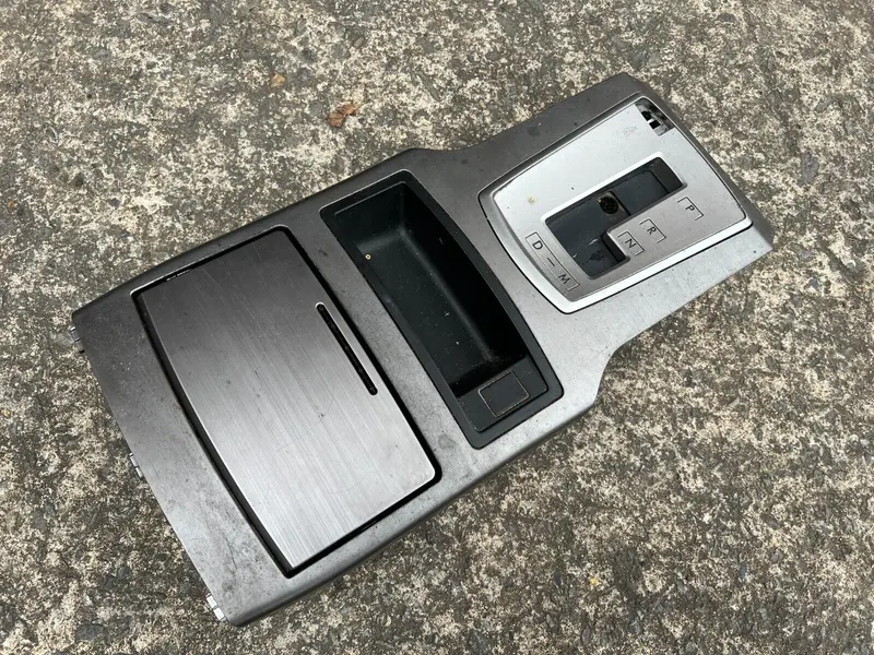 Oem Subaru Liberty 09 - 12 Center Console Cup Holder Unit Shifter Surround Panel 1