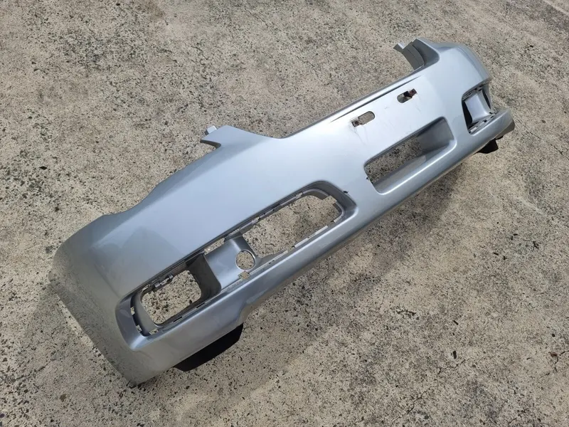 Oem Subaru Liberty Gen 4 H6 03 - 06 Front Bumper Bar Bumperbar Cover Silver 39D 1
