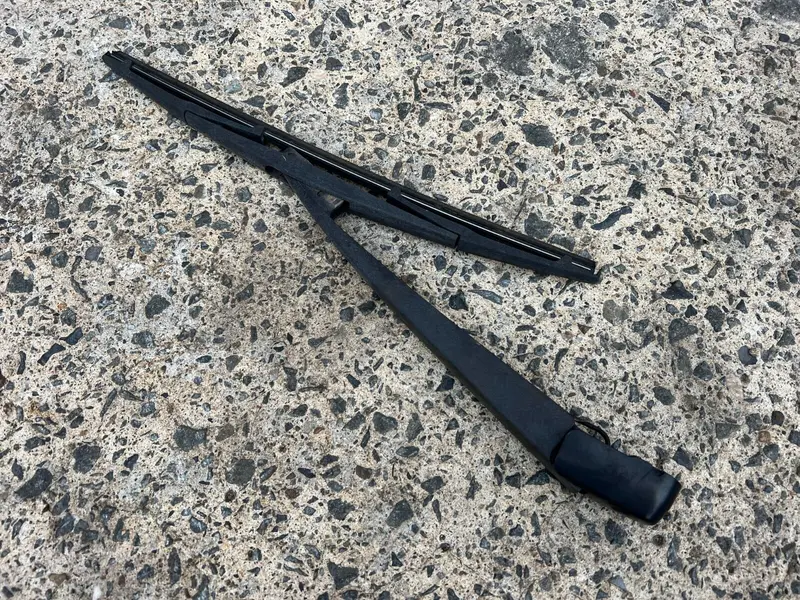 Oem Subaru Liberty Outback 03 -09 Windscreen Wiper Rear Hatch Tailgate Arm Blade 1