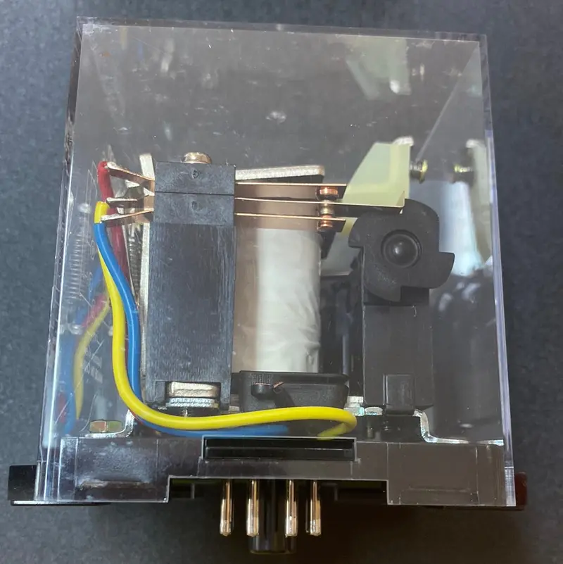 Omron G4q Plug-In Latching Power Relay G4q-212S Ac240 Terminal Model 1