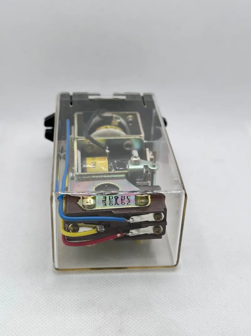 Omron Type 611Xkp Keep Relay, Coil Dc 110V 1