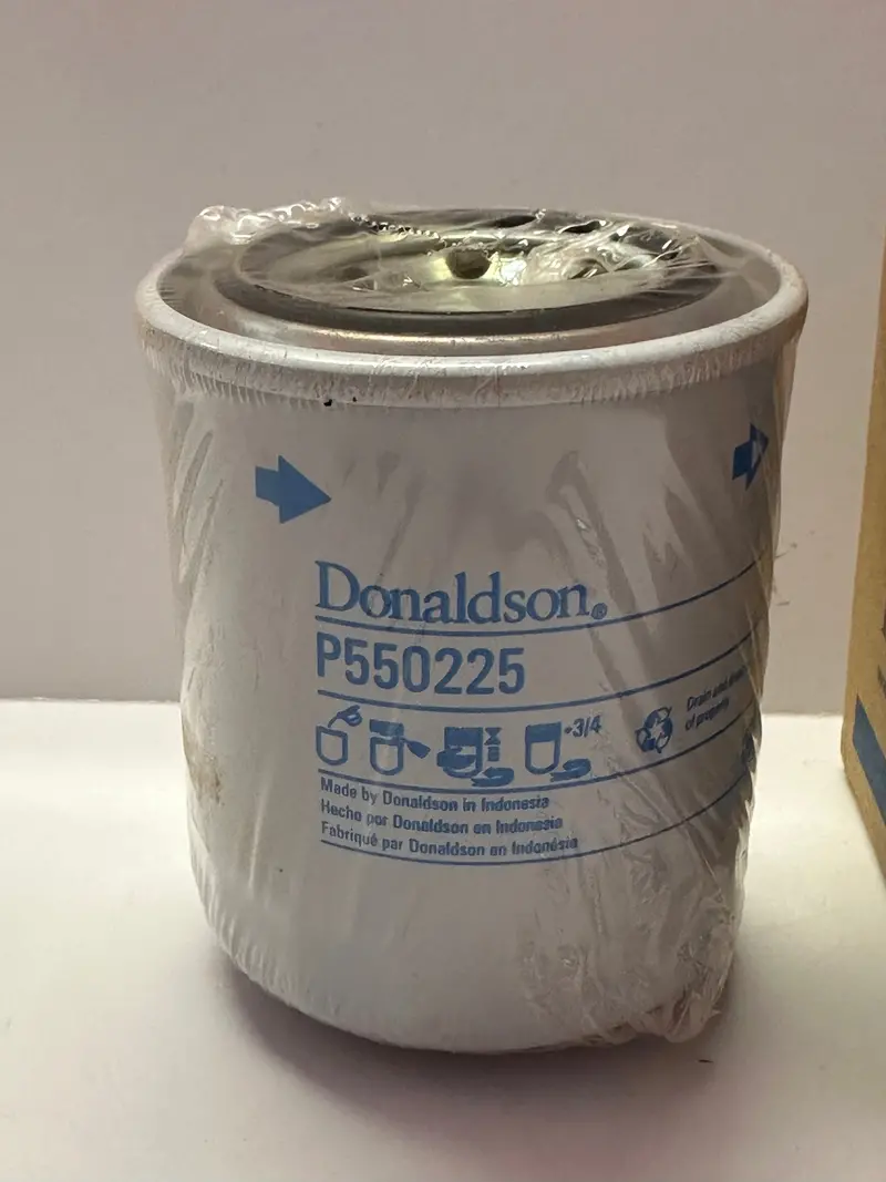 P550225 Donaldson Fuel Filter, Spin-On Secondary 1