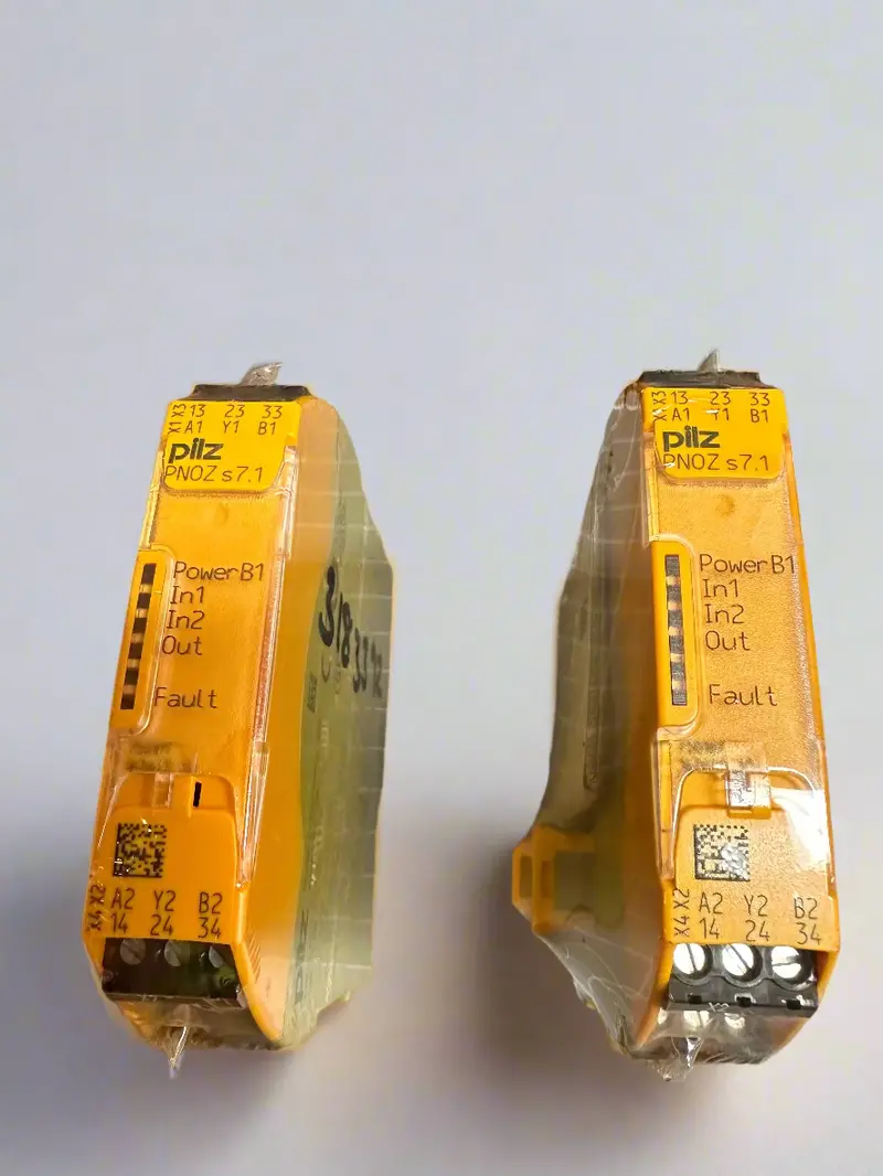 Pilz Pnoz S7.1 24V 3N/O Cascade - 750167 2