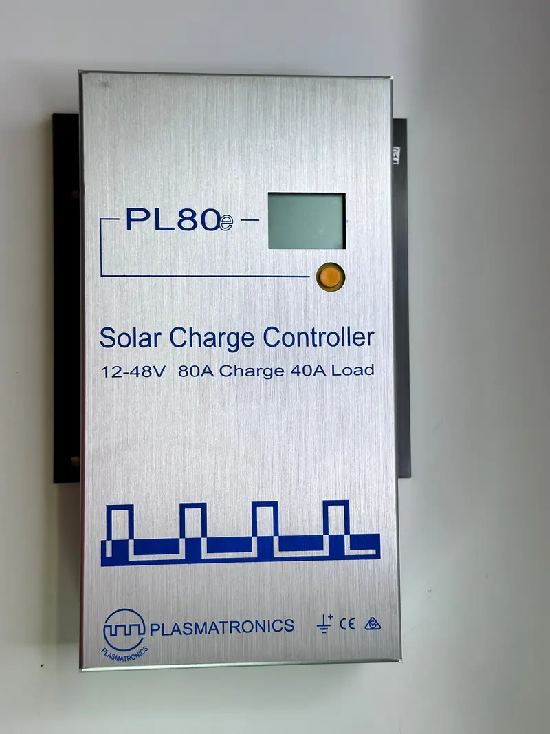 Plasmatronics Pl80e Solar Power Regulator, 80A 12-48V 40A Load 1