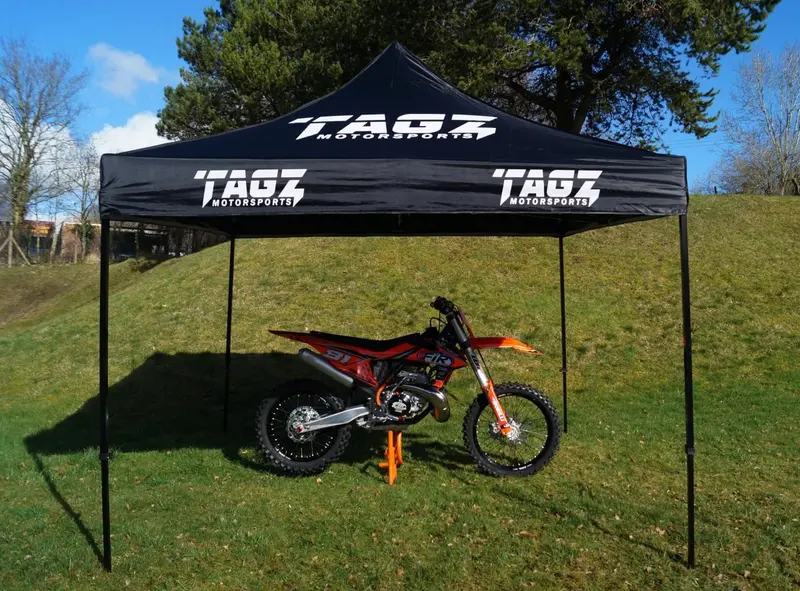 Pop Up Paddock Gazebo 1