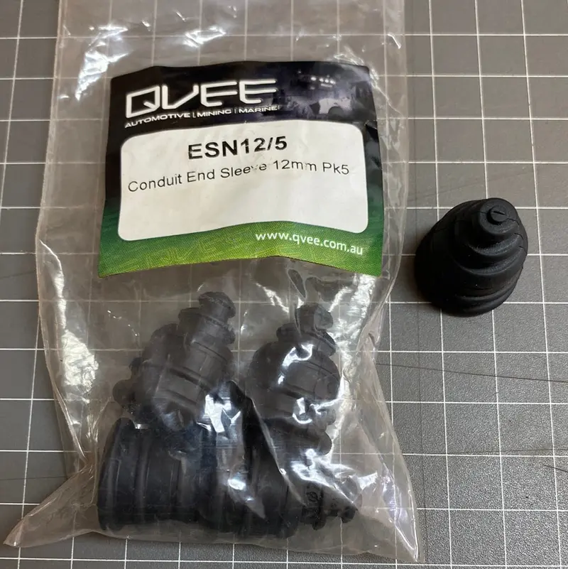Qvee Esn12 Pk 5 Conduit End Sleeve 1