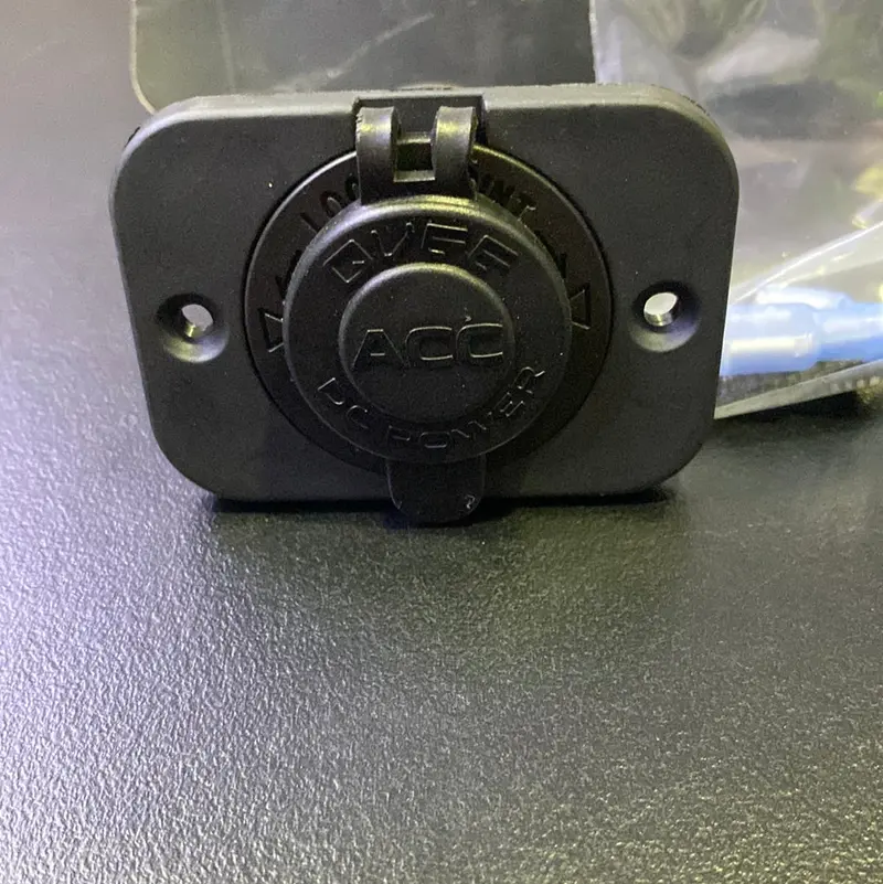 Qvee Qvpsfma Single Flush Mount Accessory Socket 1