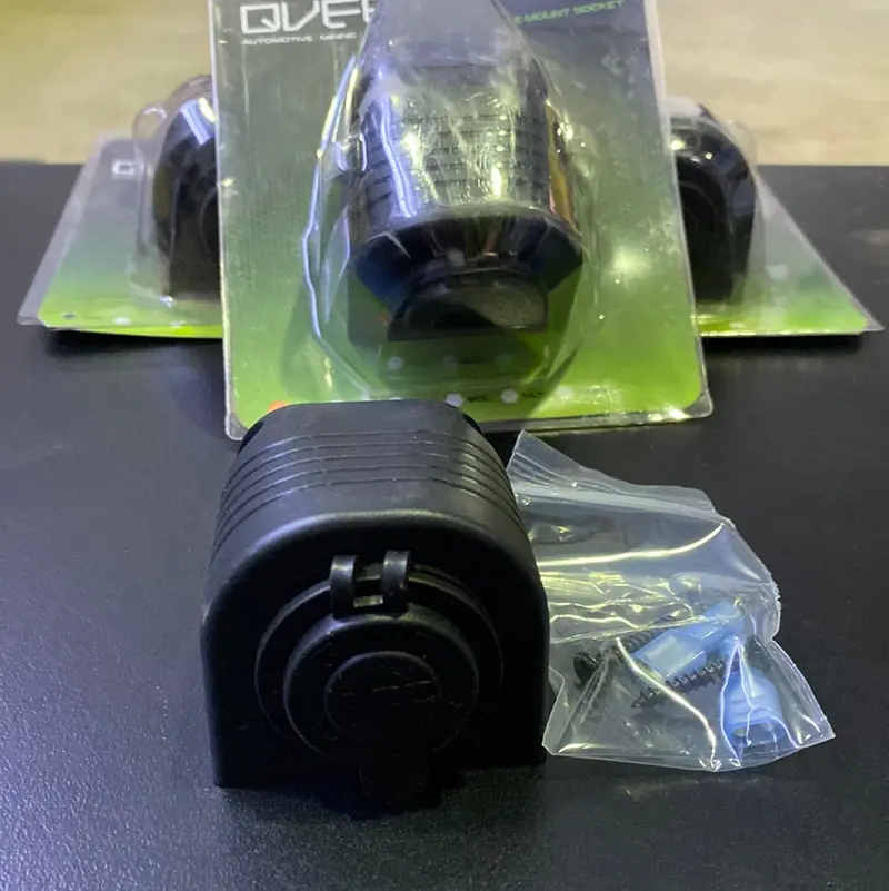 Qvee Qvpssma Heavy Duty Single Surface Mount Accessory Socket 1