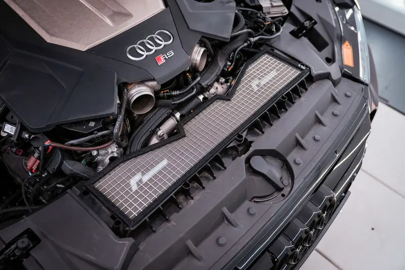 Racingline Performance High-Flow Replacement Filter - Audi Rs6 / Rs7 (C8) 4.0Tfsi 1