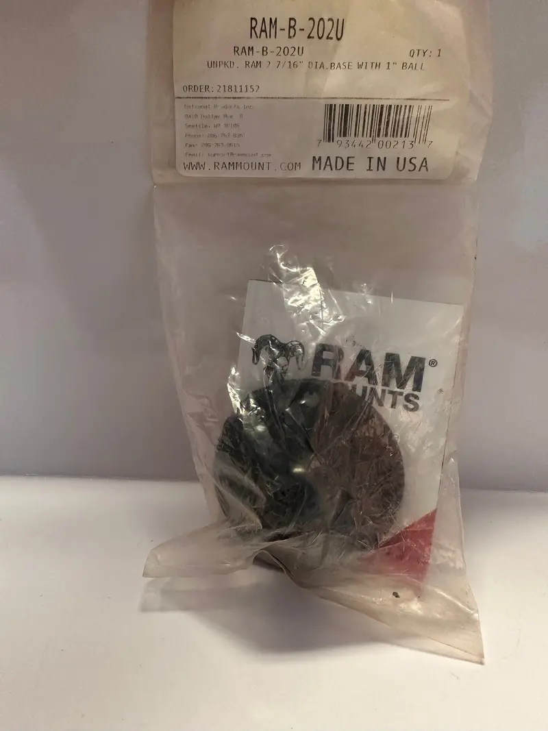 Ram® Mounts Ram-B-202U Round Plate With Ball - B Size 1