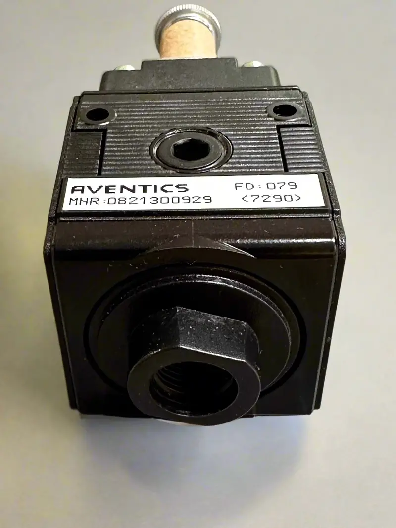 Rexroth Aventics 0821300929 3/2 Directional Valve 1