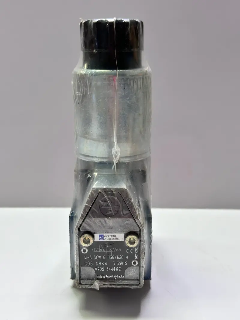Rexroth M-3Sew6 Directional Poppet Valve R900205344 1
