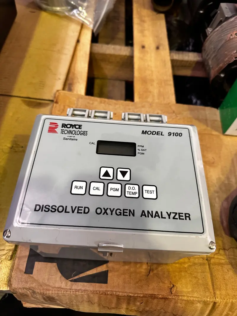 Royce Technologies Model 9100 Dissolved Oxygen Analyzer 1