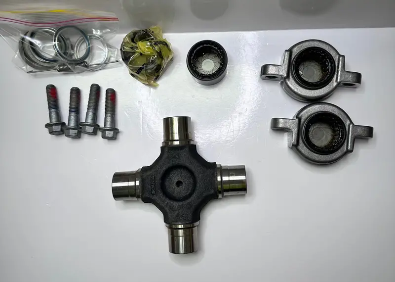 Scania 2397361 Universal Joint Kit, Joint Cross 48X161 Mm 1