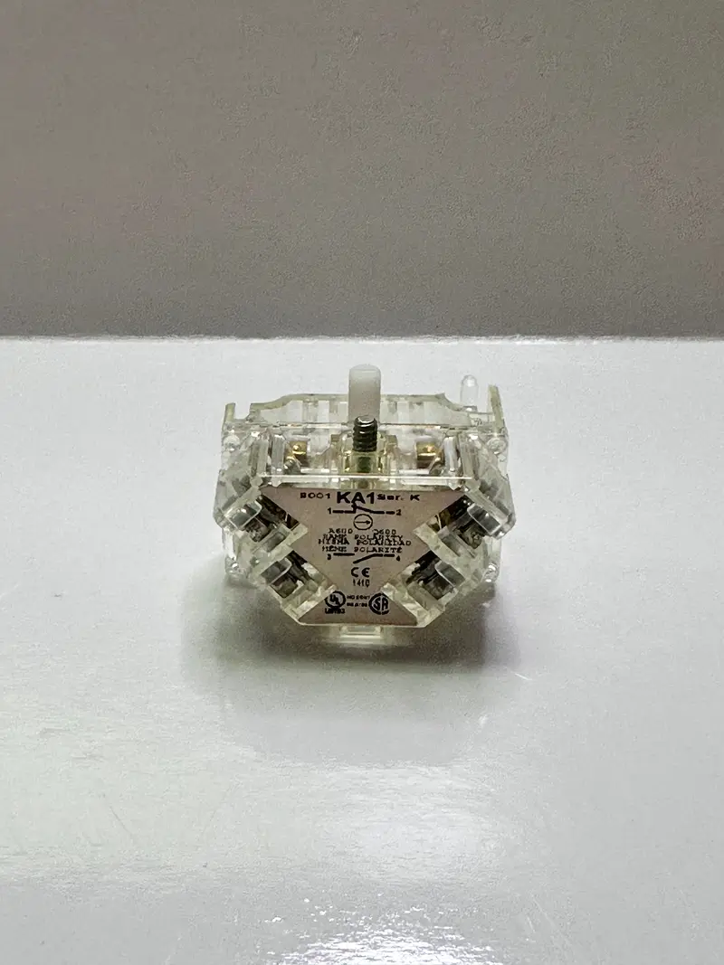 Schneider 9001Ka1 Harmony Contact Block, 250V, Ic0 1