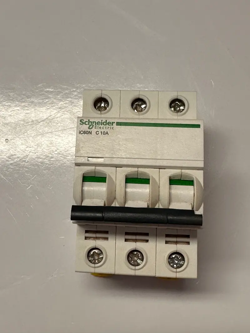 Schneider Acti9 Ic60n (A9f44310) C Curve 10A Circuit Breaker 3P 1