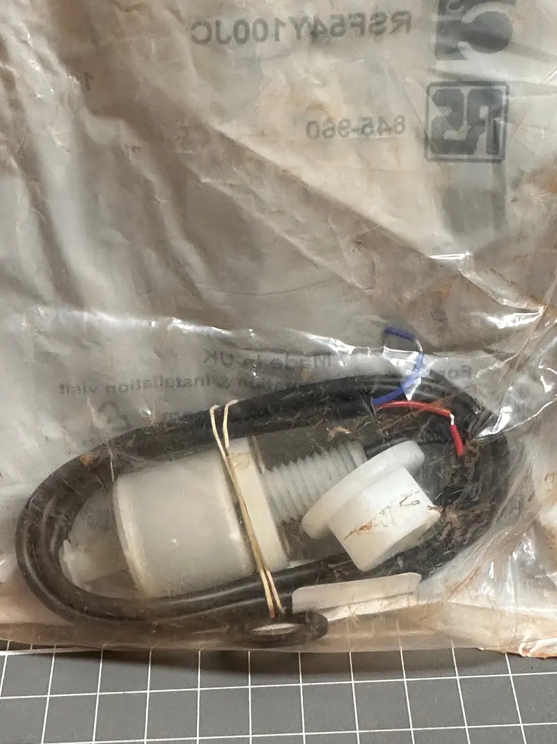 Sensata Cynergy3 Rsf50 Series Vertical Float Switch 845-960 / Rsf54y100jc 1