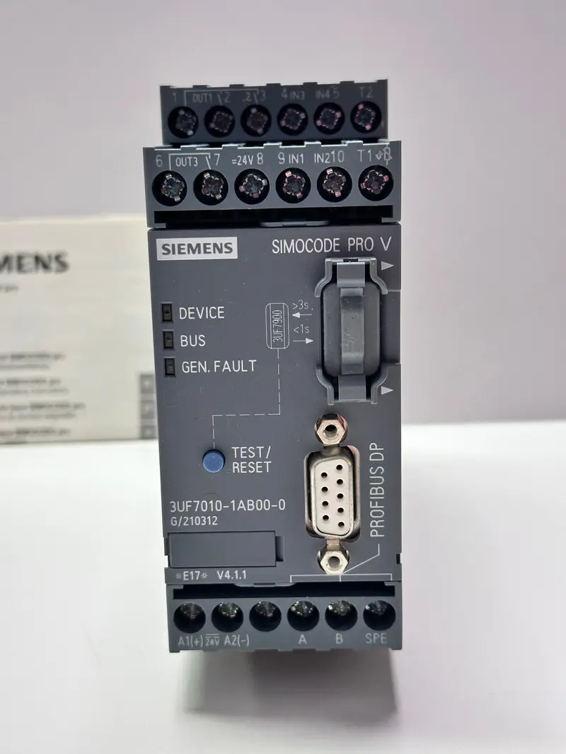Siemens 3Uf7010-1Ab00-0 2.6W Communication Module, 24V, 6A, 120V 1