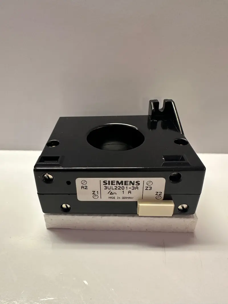 Siemens 3Ul2201-3A Residual Current Protection Device 1
