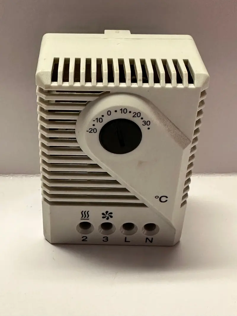 Siemens 8Mr2170-1B Mechanical Thermostat Changeover Contact 1